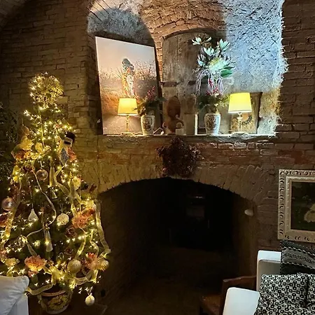 Borgo Di Beppe E Gloria * サン・ジョヴァンニ・ヴァルダルノ