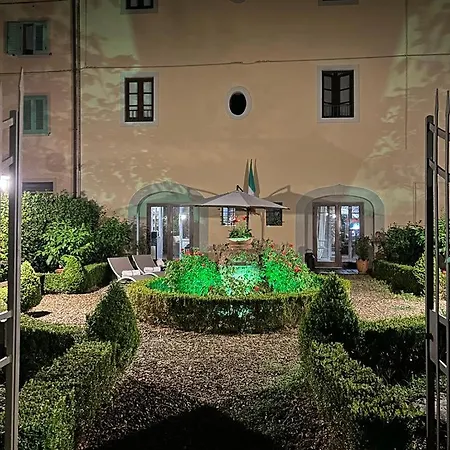 Borgo Di Beppe E Gloria *